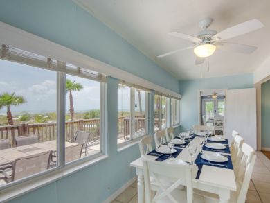 Fort Myers 3 Bedroom Vacation Duplex Rental with Pool